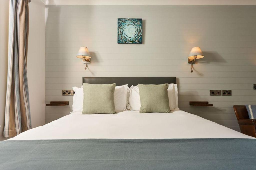 טינטאג'ל Port William Inn מראה חיצוני תמונה