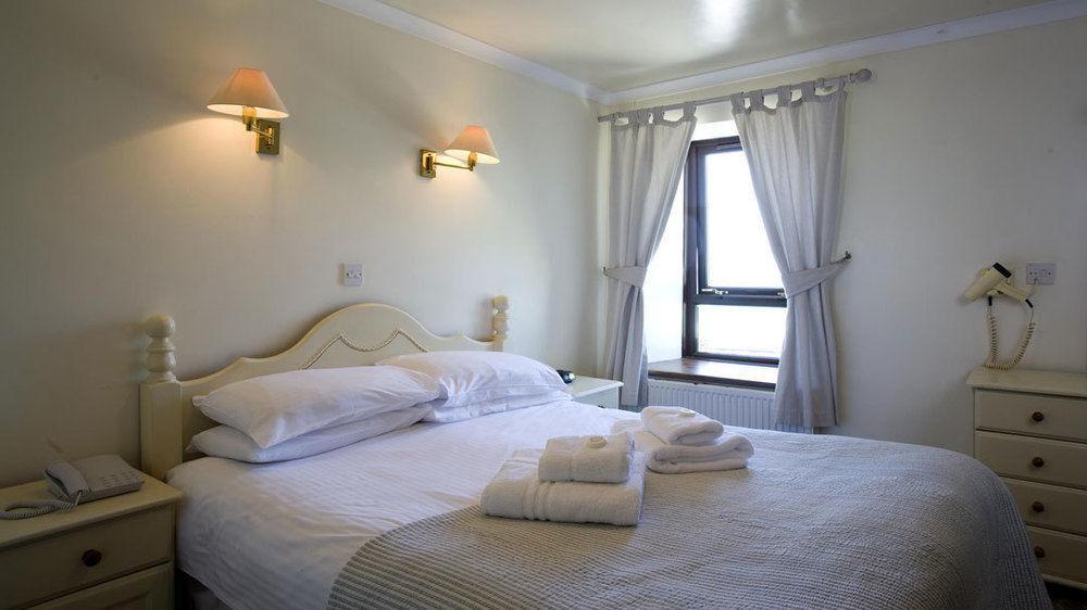 טינטאג'ל Port William Inn מראה חיצוני תמונה